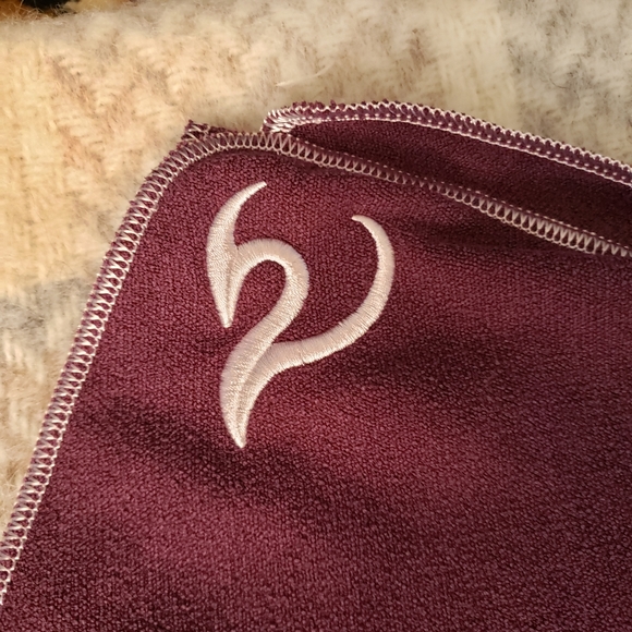 Hot yoga mat, Guru Skidless yogamat towel - Picture 3 of 4